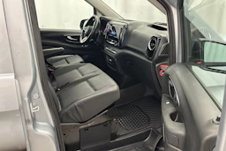 harmaa Mercedes-Benz Vito 2025 kuva 23.