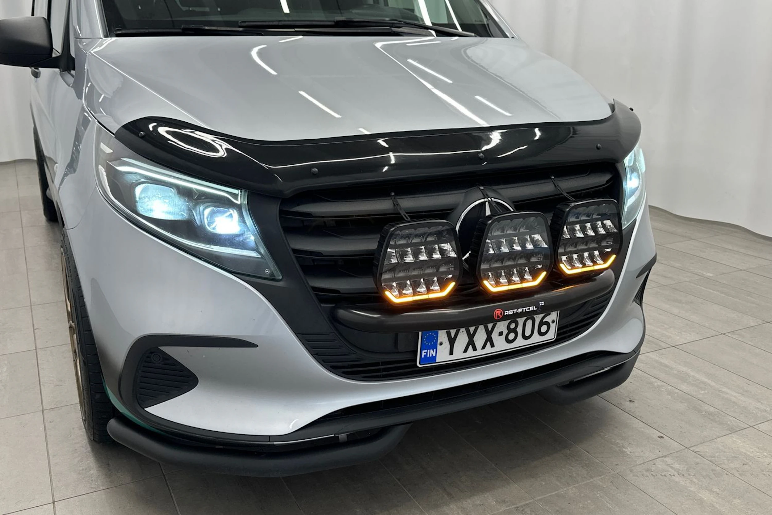 harmaa Mercedes-Benz Vito 2025 kuva 26.