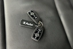 harmaa Mercedes-Benz Vito 2025 kuva 27.