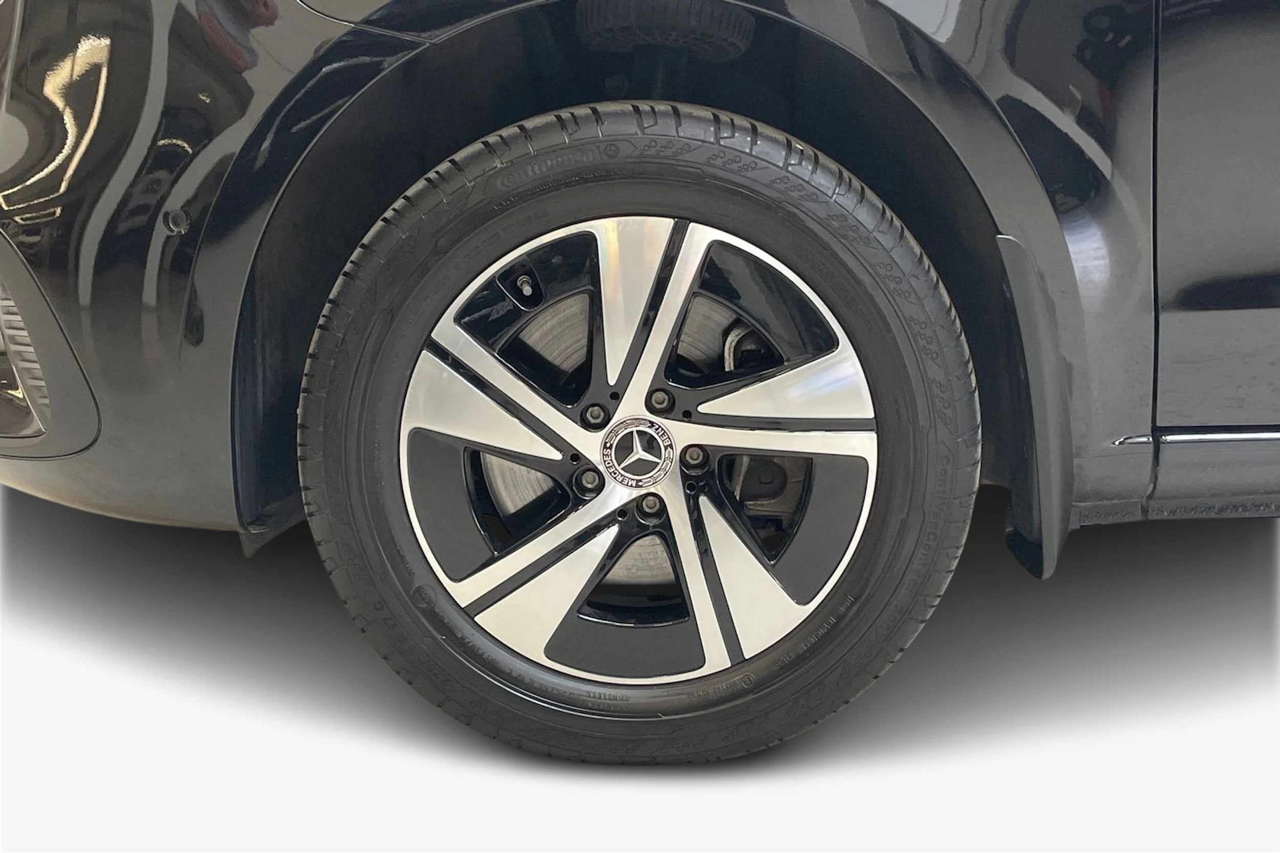 musta Mercedes-Benz Vito 2026 kuva 12.