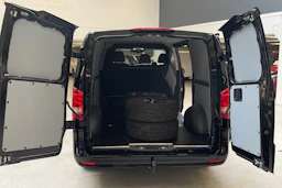 musta Mercedes-Benz Vito 2026 kuva 15.