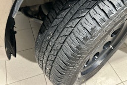 ruskea (beige) Mercedes-Benz X 2017 kuva 13.