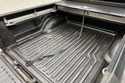 ruskea (beige) Mercedes-Benz X 2017 kuva 31.