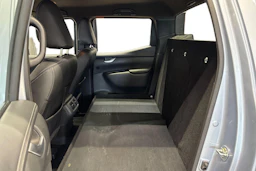 met. harmaa Mercedes-Benz X 2017 kuva 11.