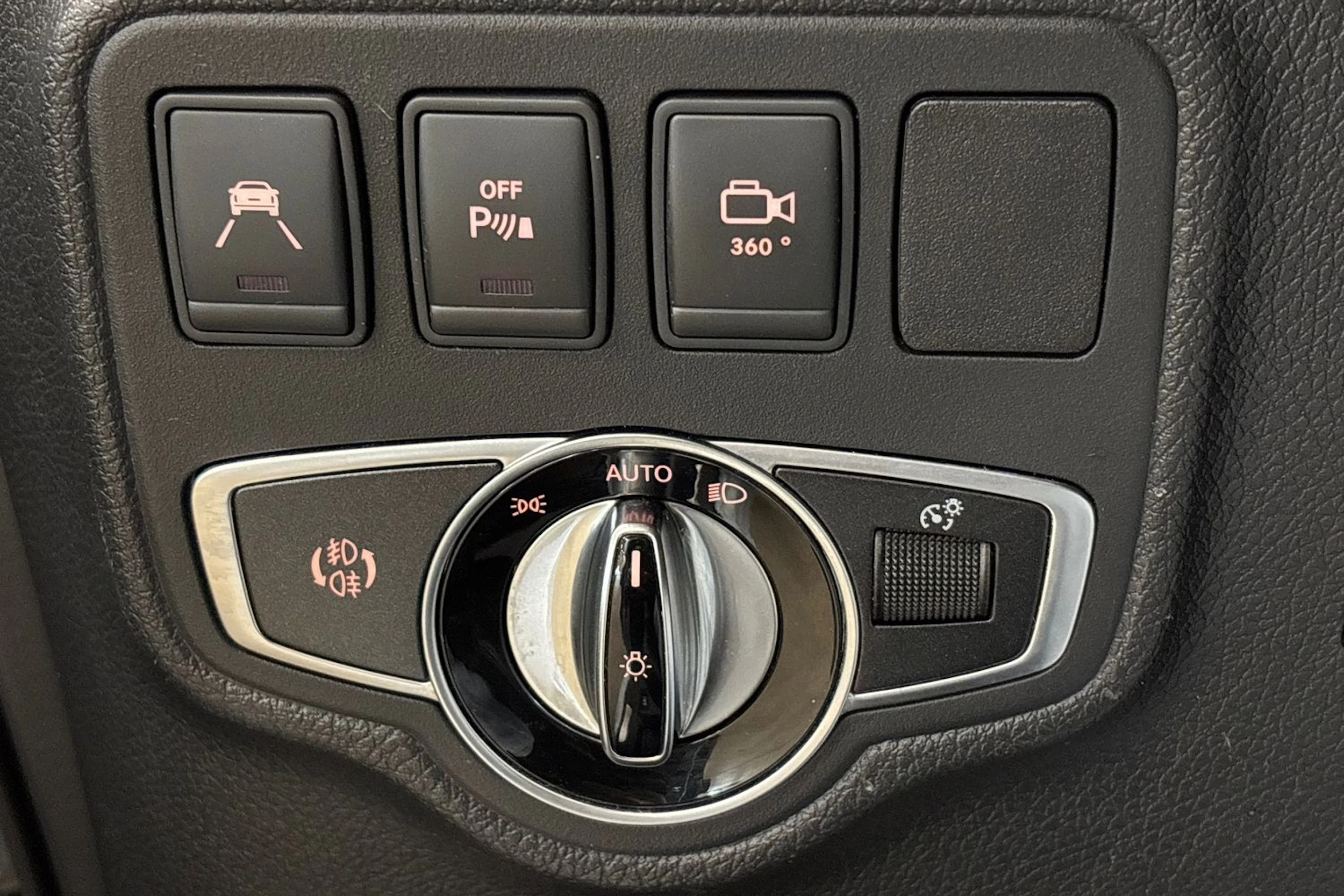 met. harmaa Mercedes-Benz X 2017 kuva 16.