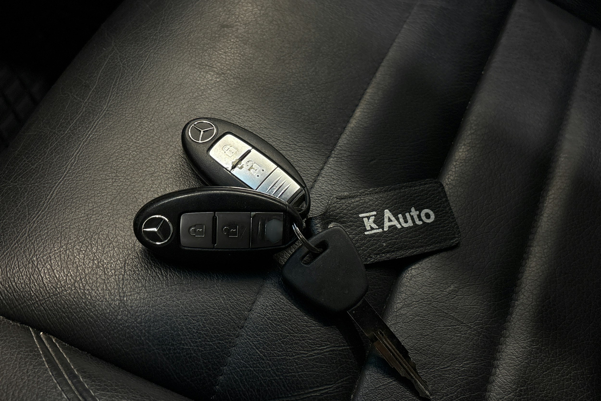 musta Mercedes-Benz X 2017 kuva 19.