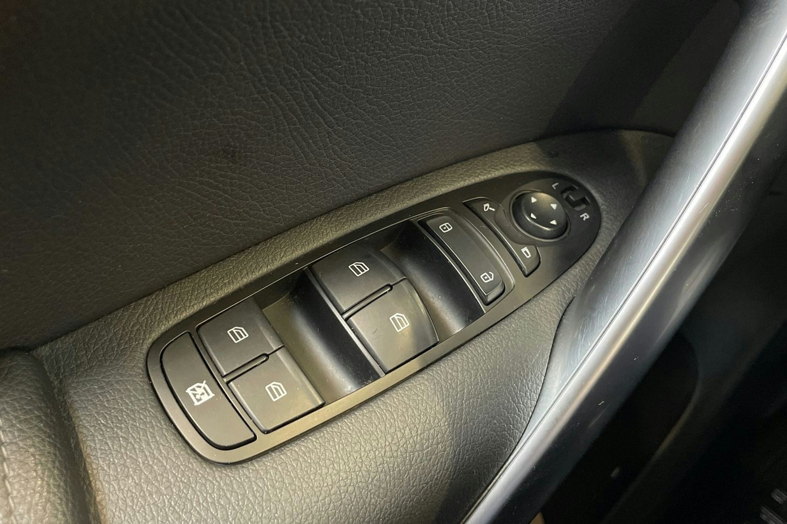 harmaa Mercedes-Benz X 2018 kuva 20.