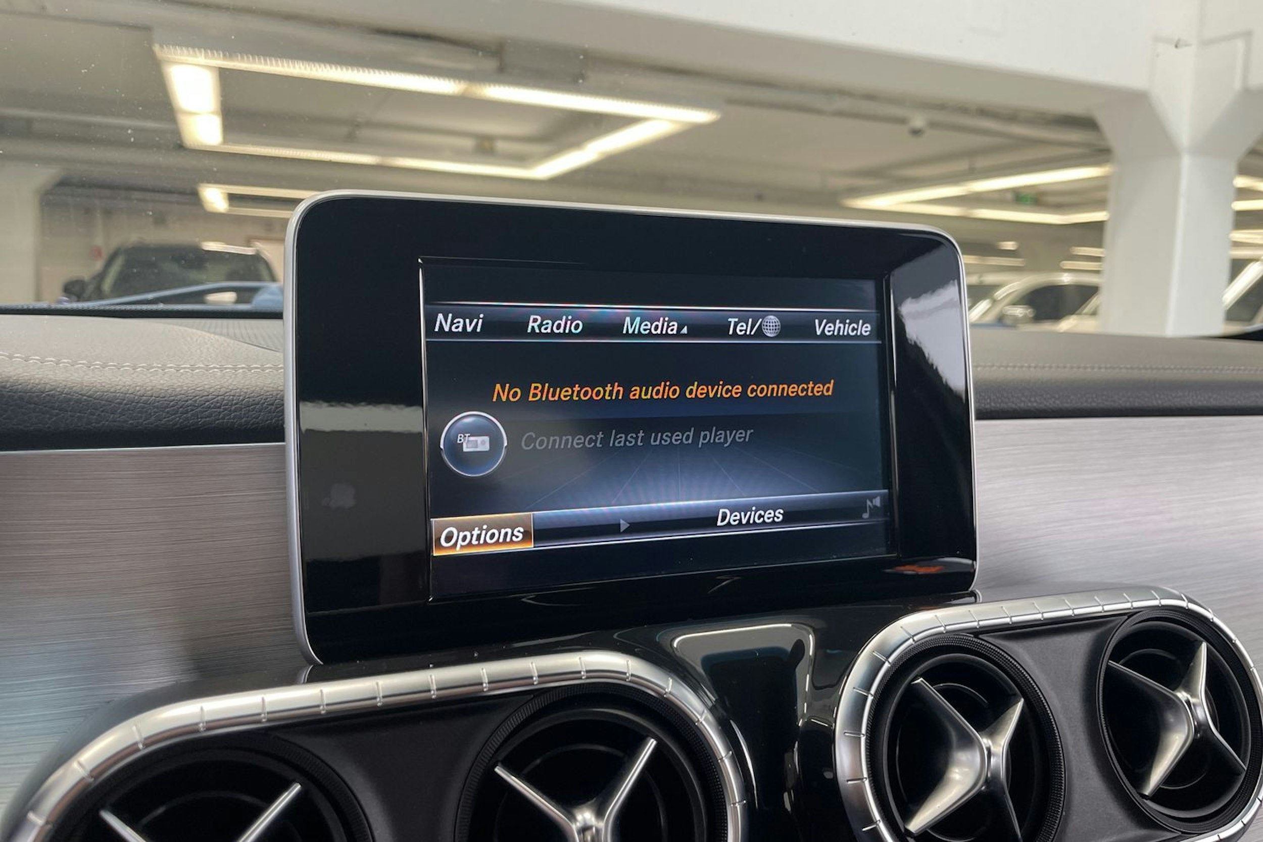 harmaa Mercedes-Benz X 2018 kuva 22.