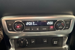 harmaa Mercedes-Benz X 2018 kuva 26.