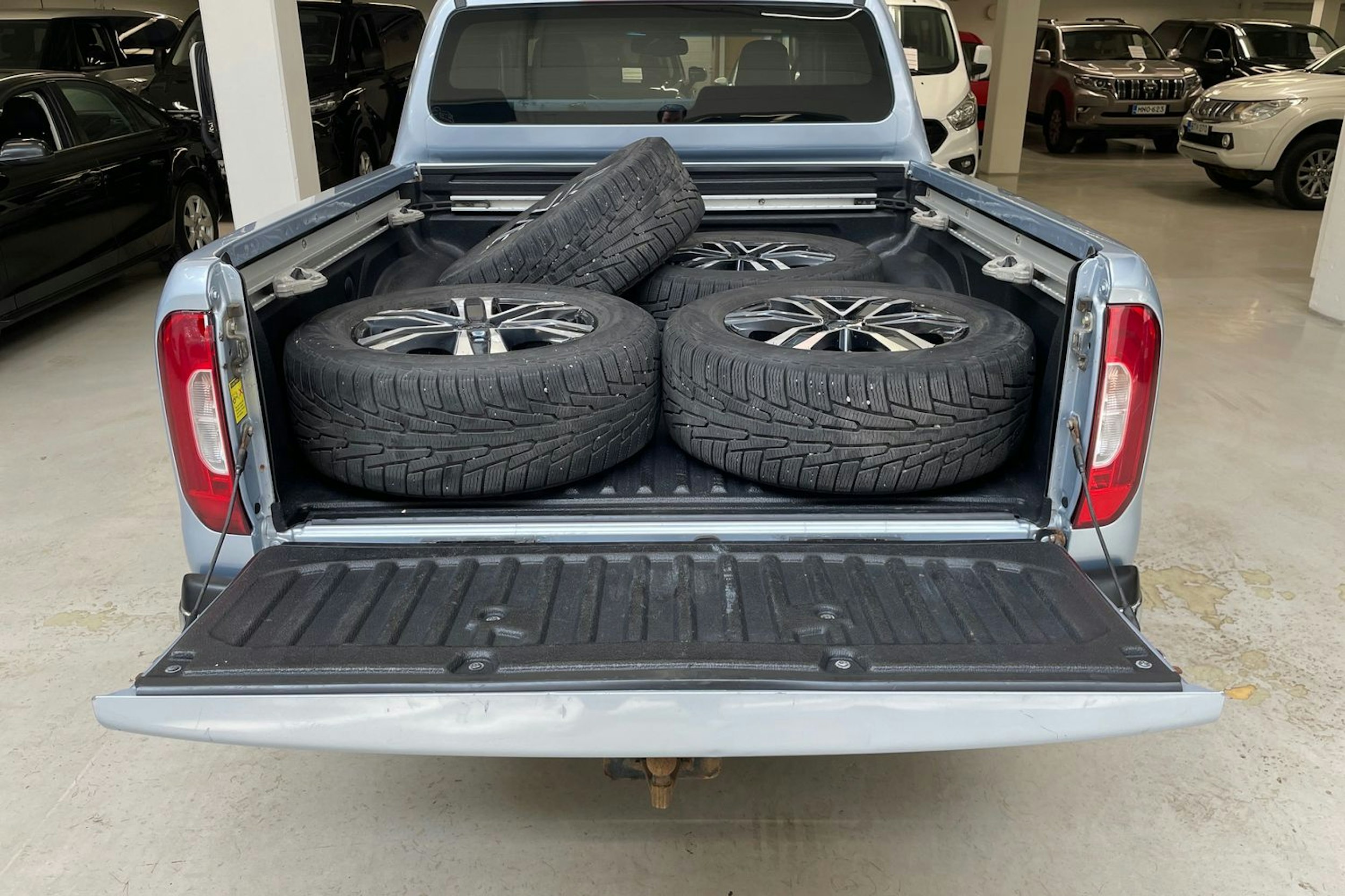 harmaa Mercedes-Benz X 2018 kuva 29.