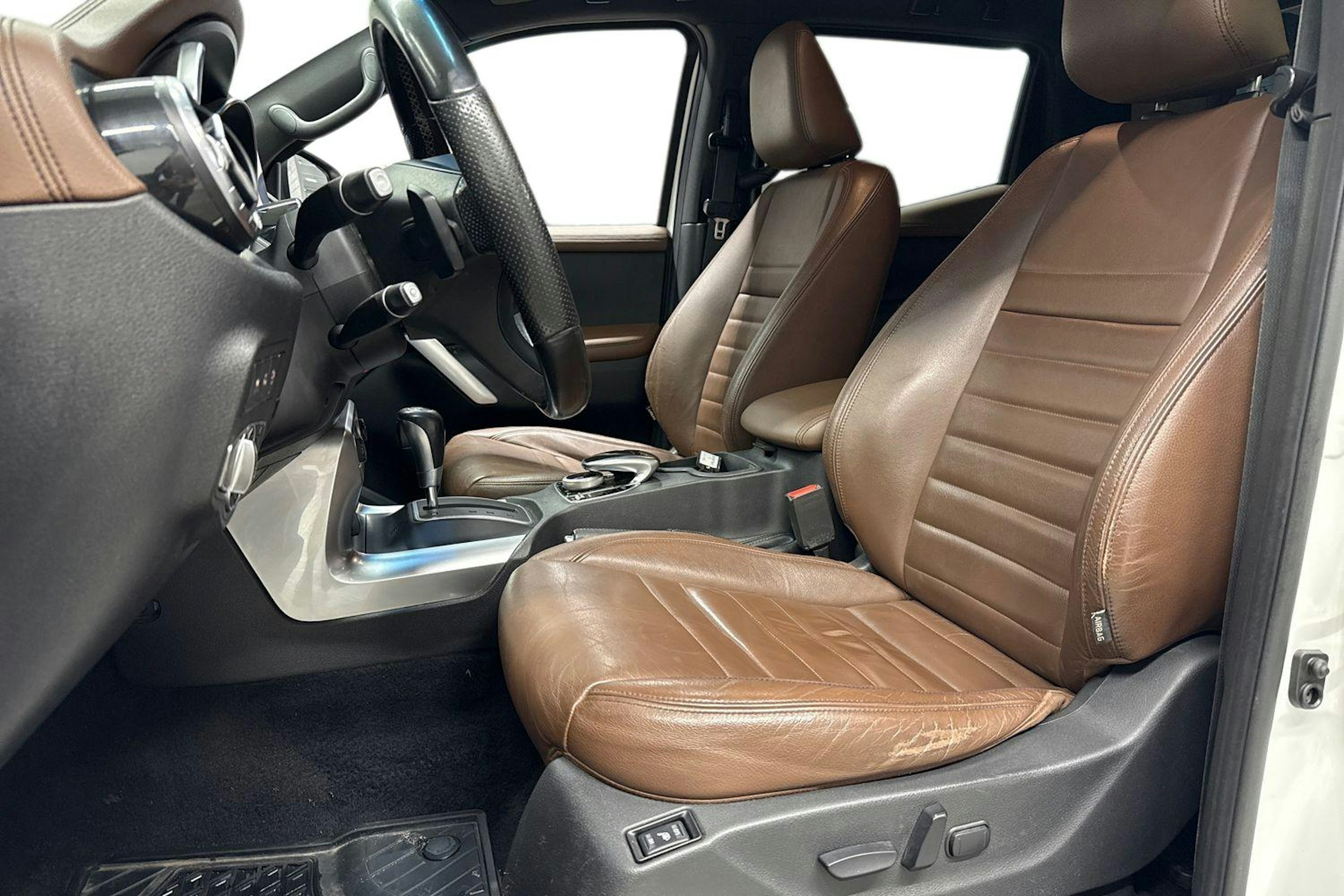 valkoinen Mercedes-Benz X 2018 kuva 6.