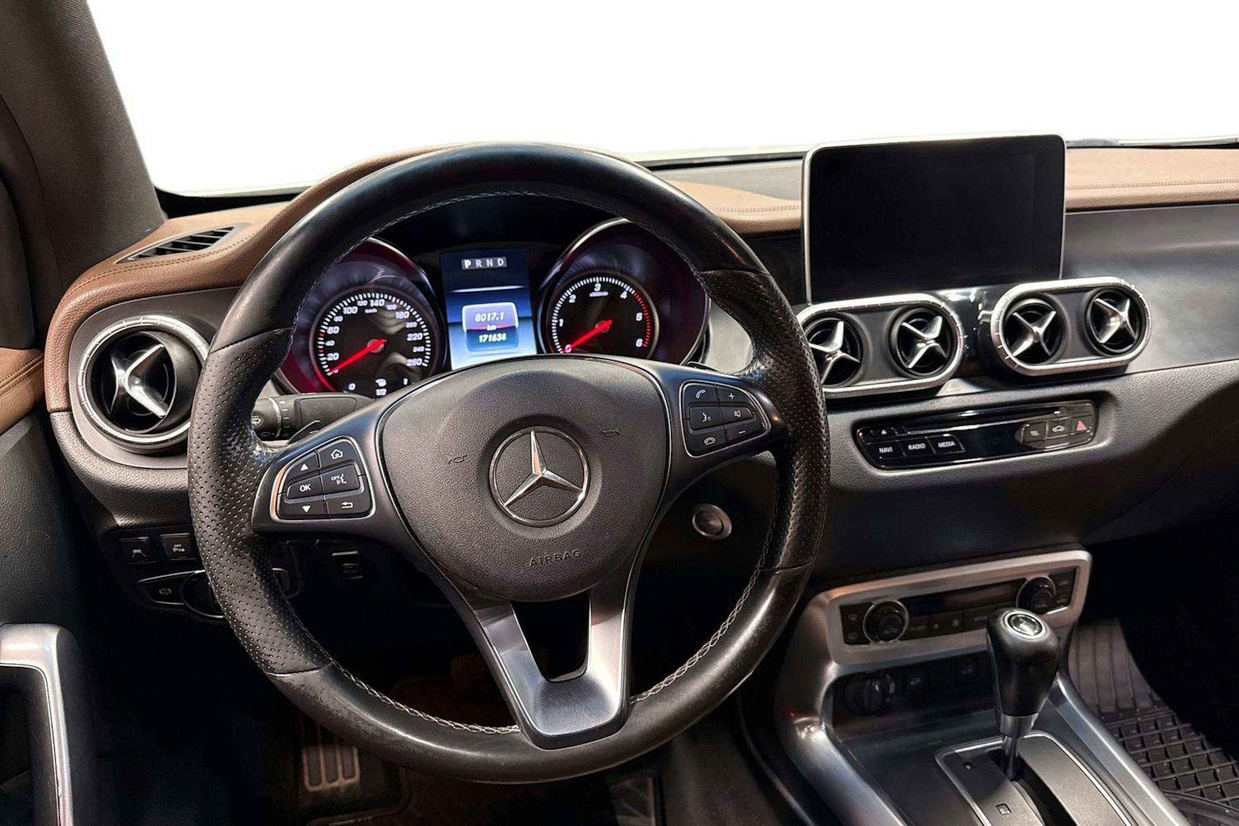 valkoinen Mercedes-Benz X 2018 kuva 7.