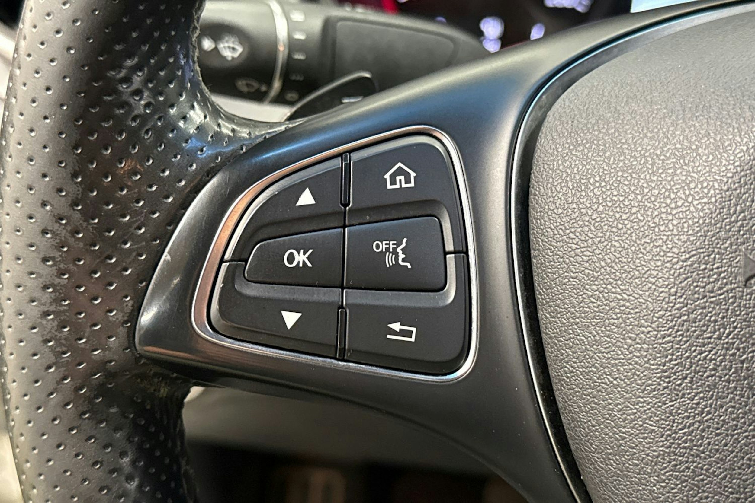 valkoinen Mercedes-Benz X 2018 kuva 13.