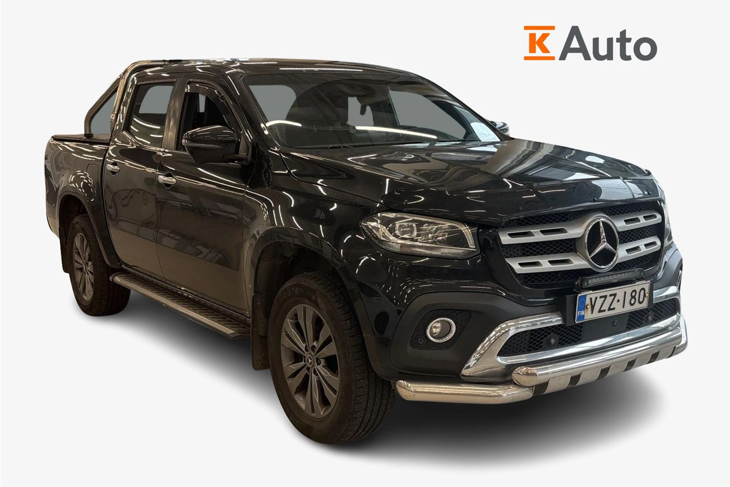 musta Mercedes-Benz X 2018 kuva 1.
