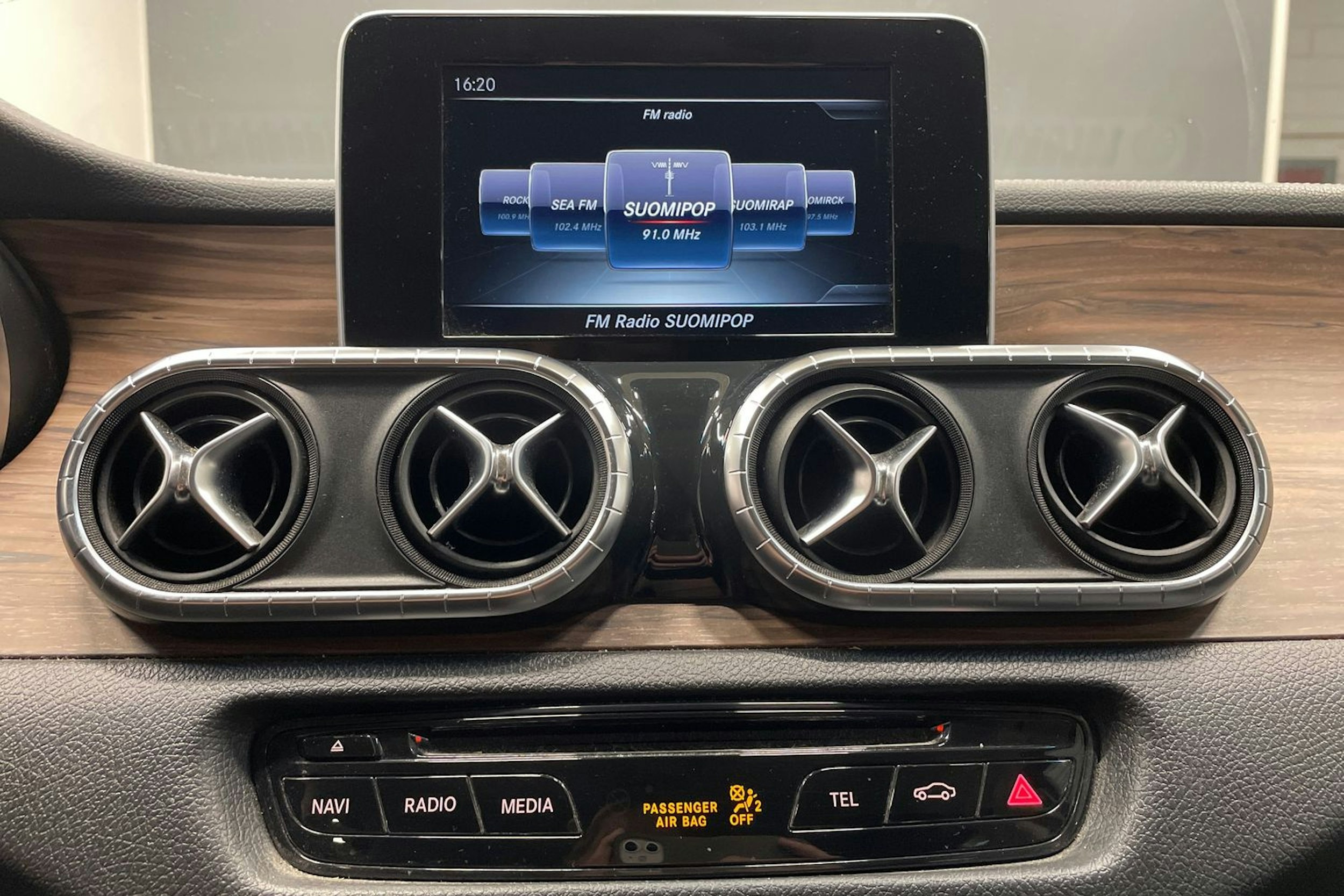 valkoinen Mercedes-Benz X 2019 kuva 15.