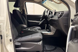 valkoinen Mercedes-Benz X 2020 kuva 13.