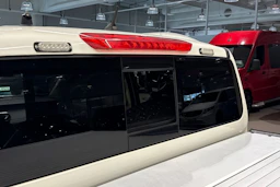 valkoinen Mercedes-Benz X 2020 kuva 29.
