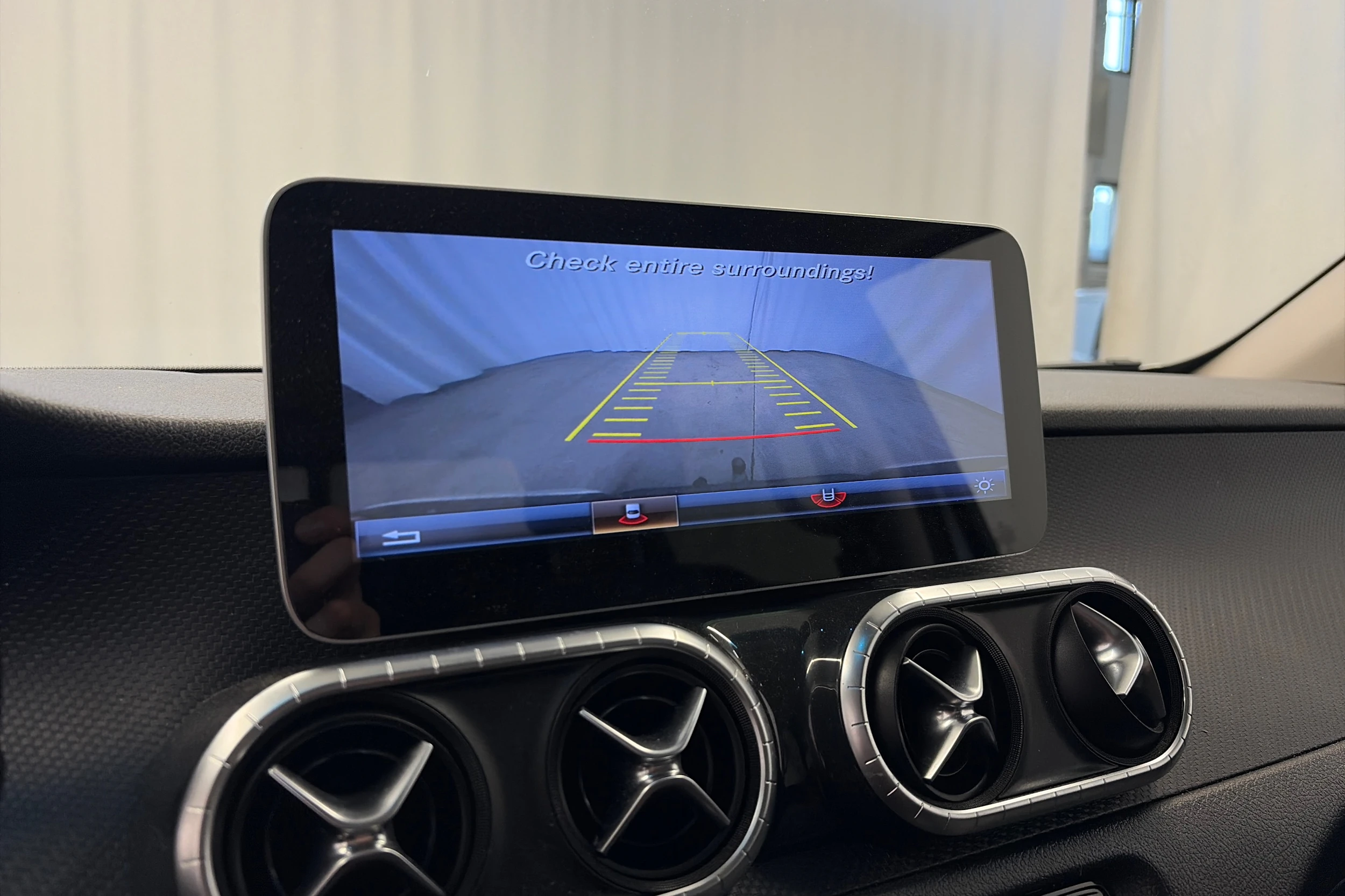 valkoinen Mercedes-Benz X 2021 kuva 12.