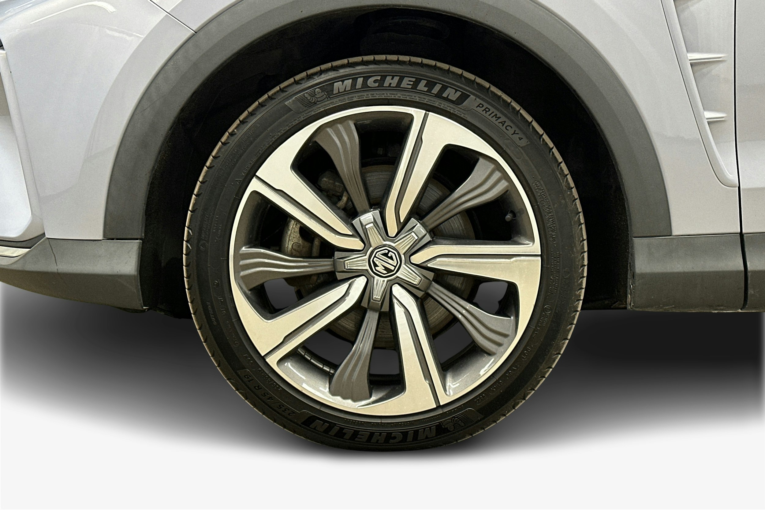 sininen MG Marvel R 2022 kuva 11.