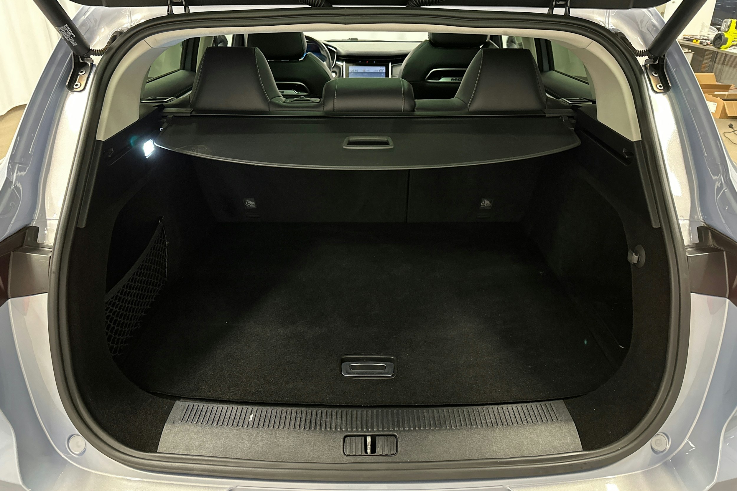 sininen MG Marvel R 2022 kuva 14.