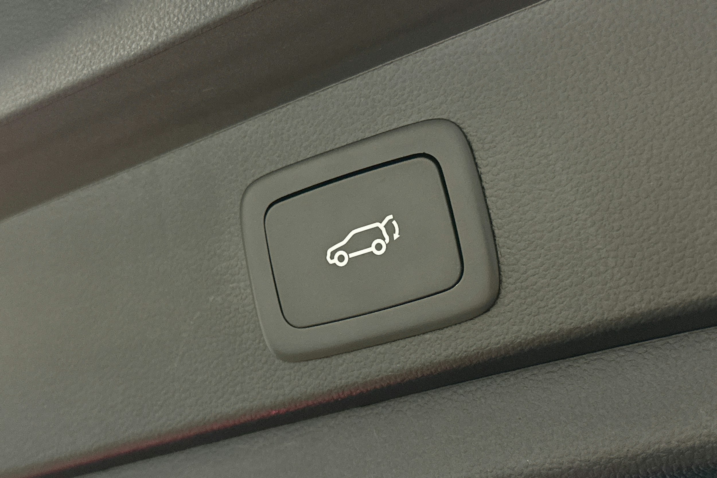 sininen MG Marvel R 2022 kuva 15.