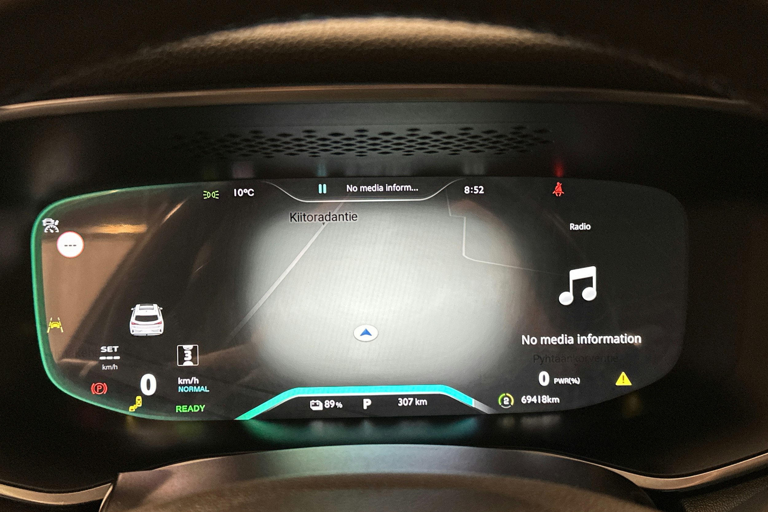 sininen MG Marvel R 2022 kuva 22.