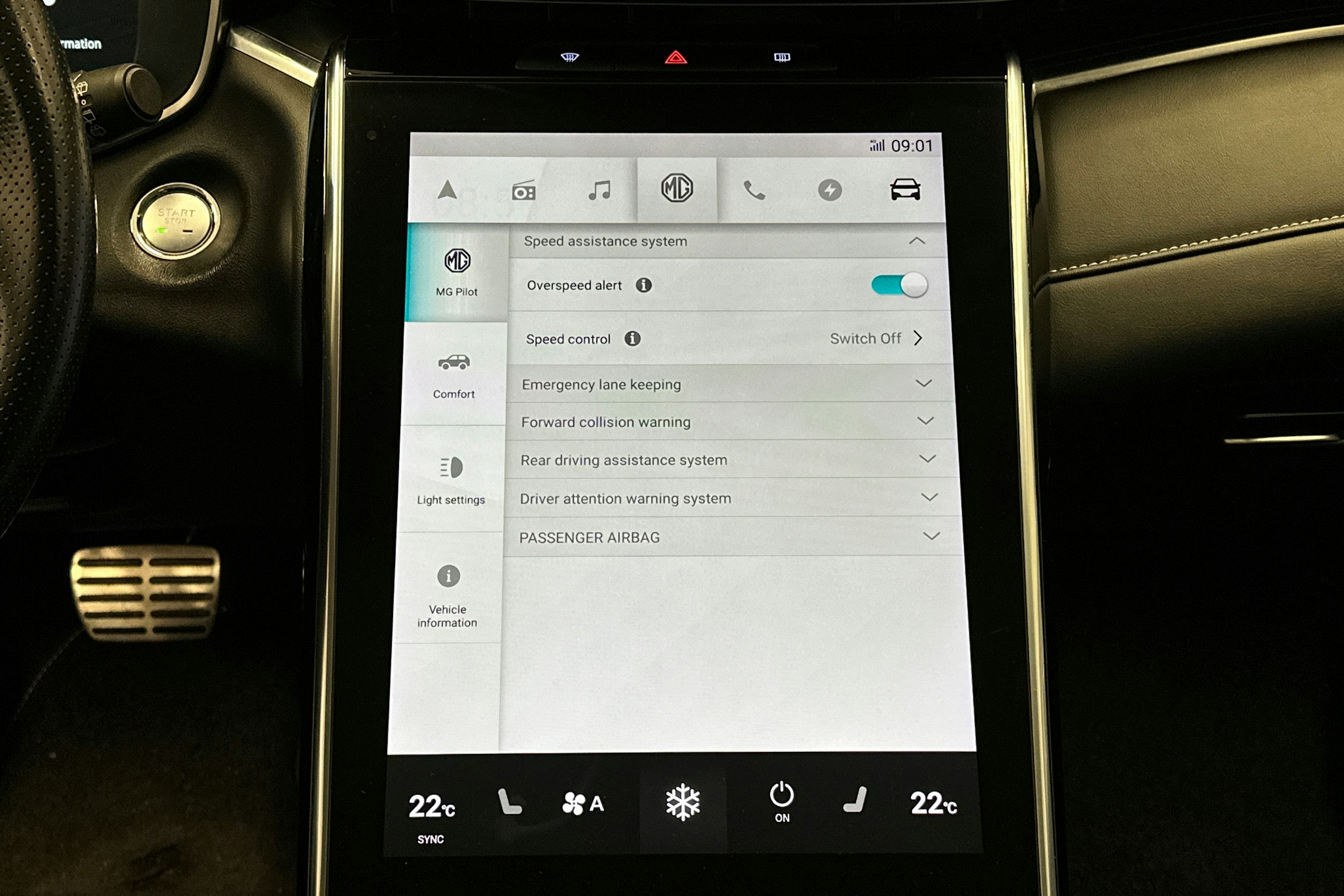 sininen MG Marvel R 2022 kuva 25.