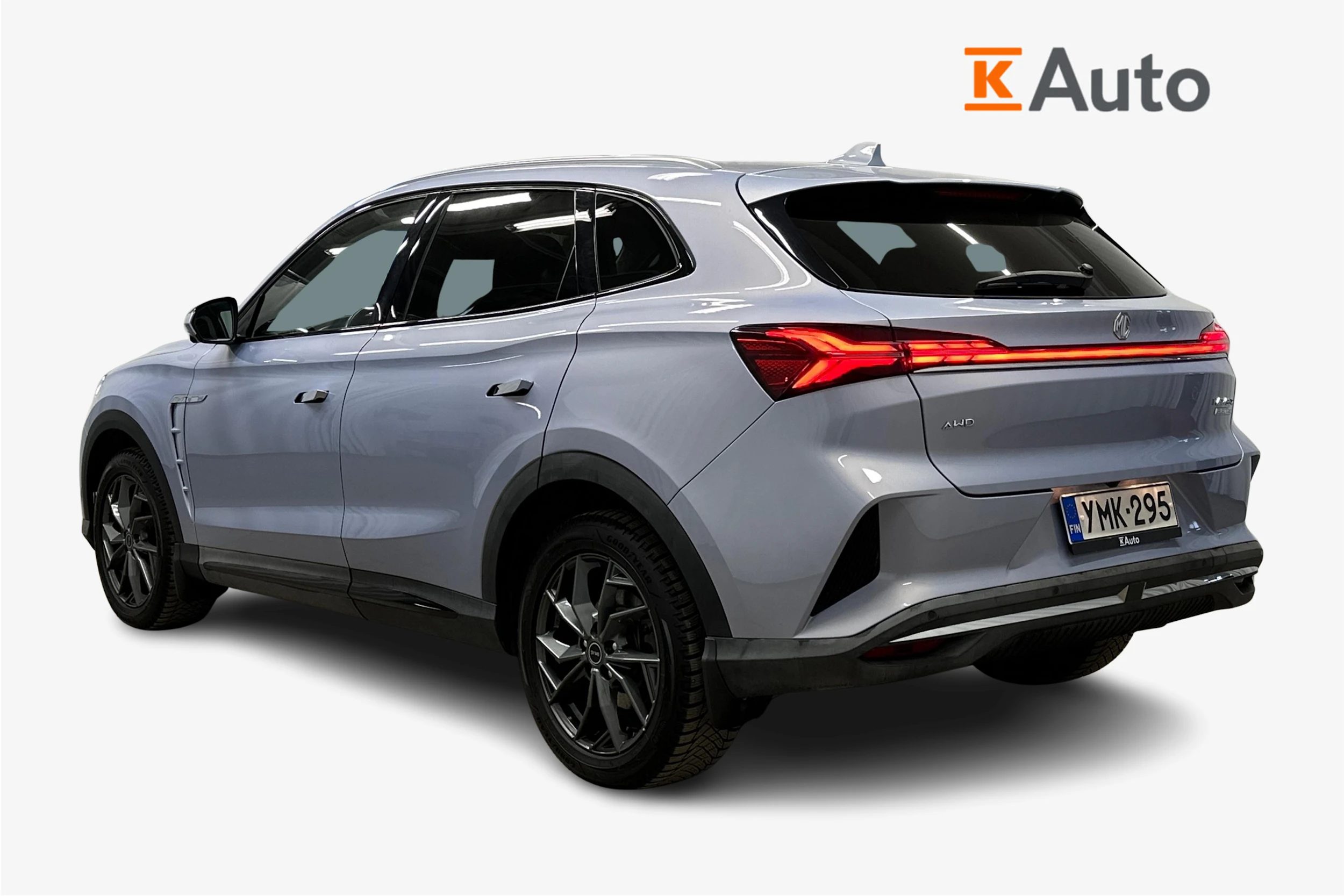 sininen MG Marvel R 2022 kuva 2.