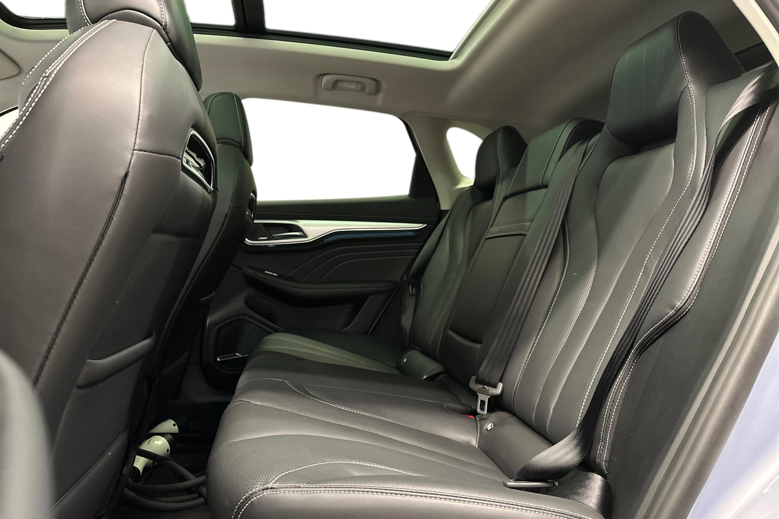 sininen MG Marvel R 2022 kuva 8.