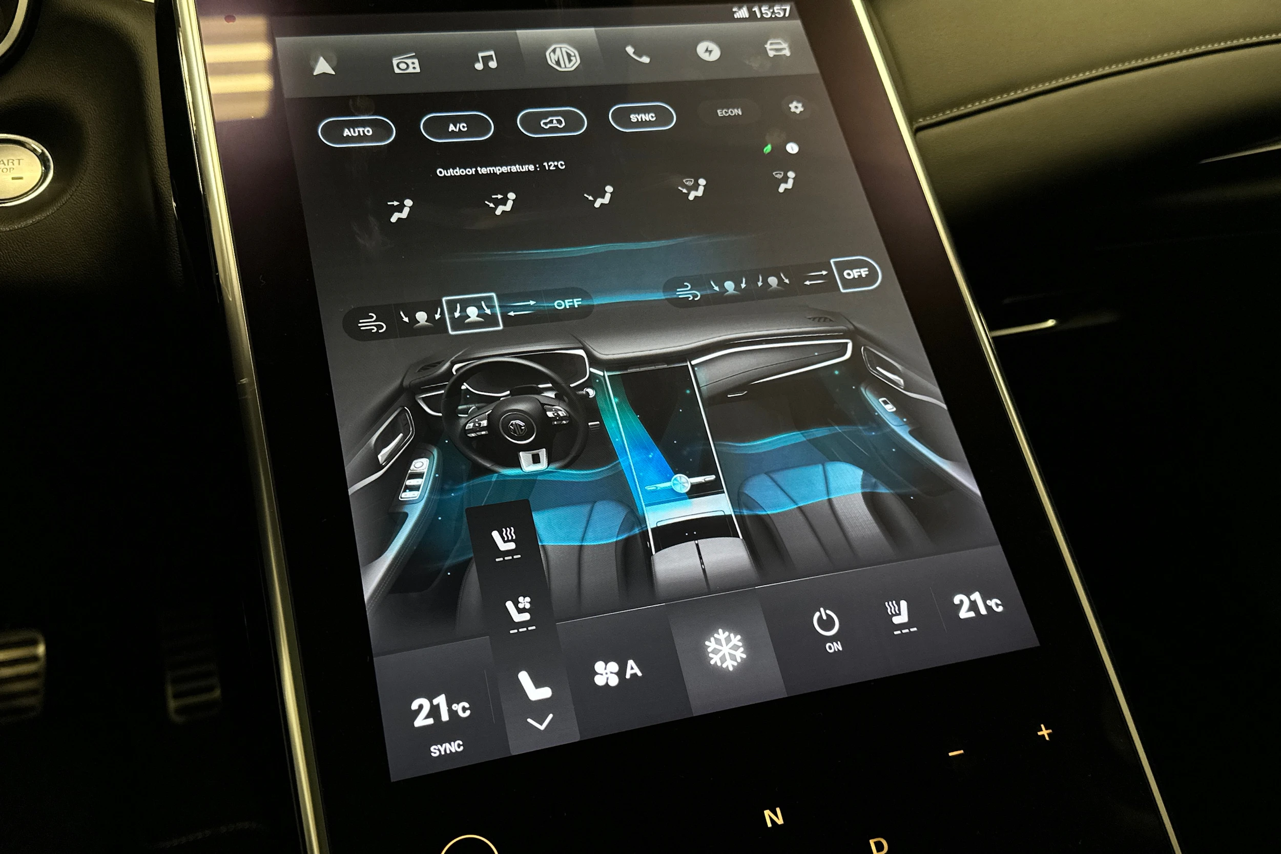 sininen MG Marvel R 2022 kuva 24.