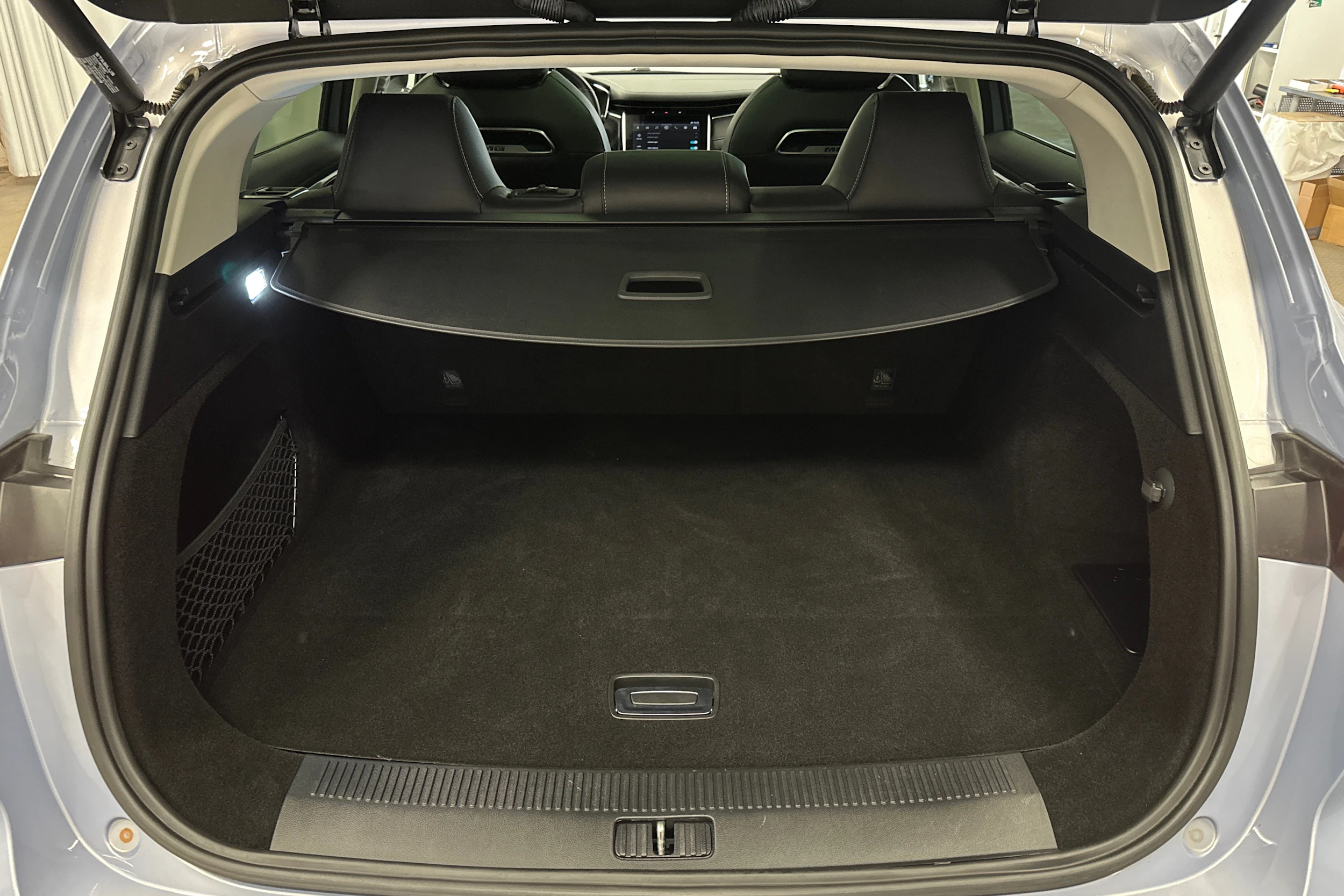 sininen MG Marvel R 2022 kuva 11.