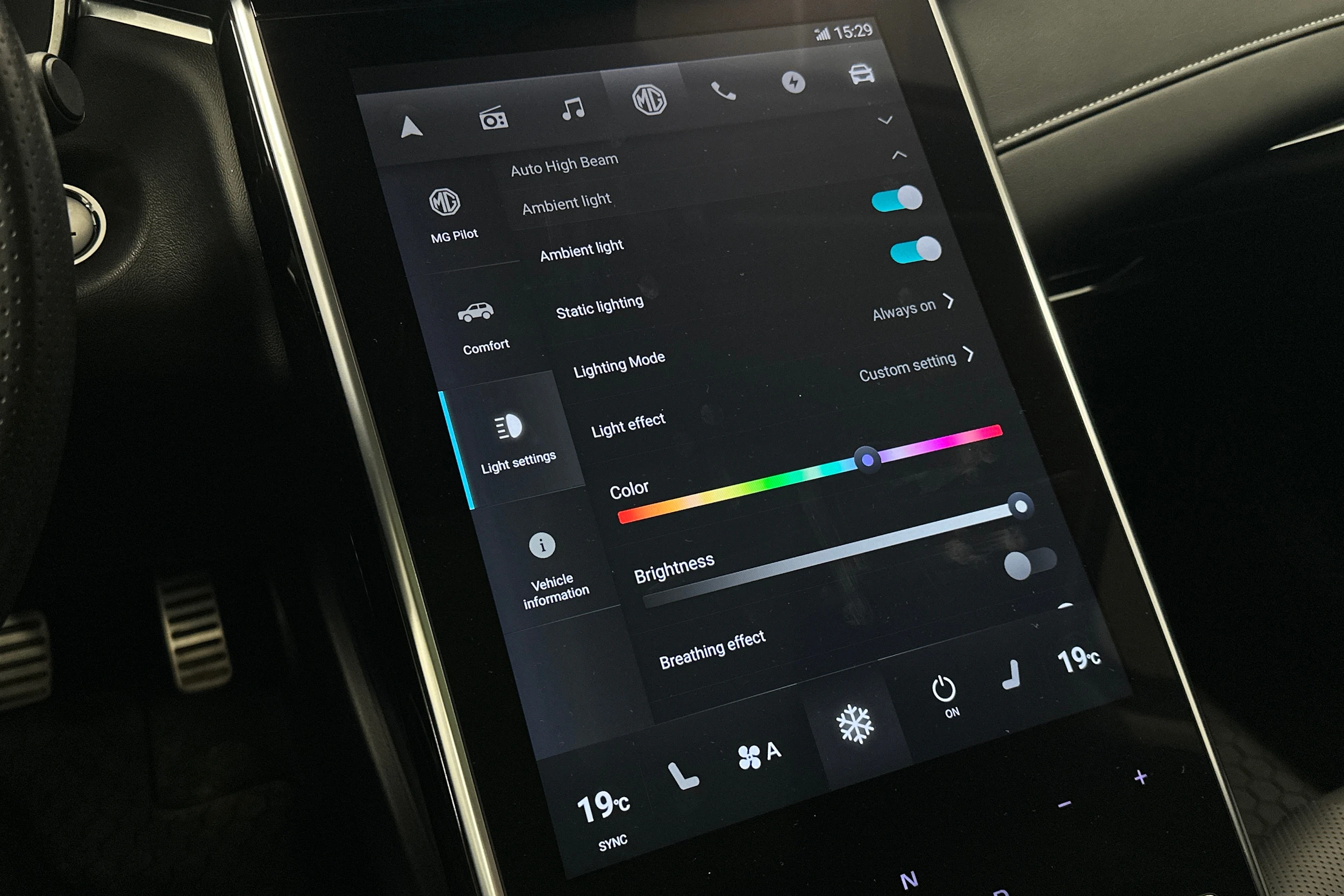 sininen MG Marvel R 2022 kuva 22.