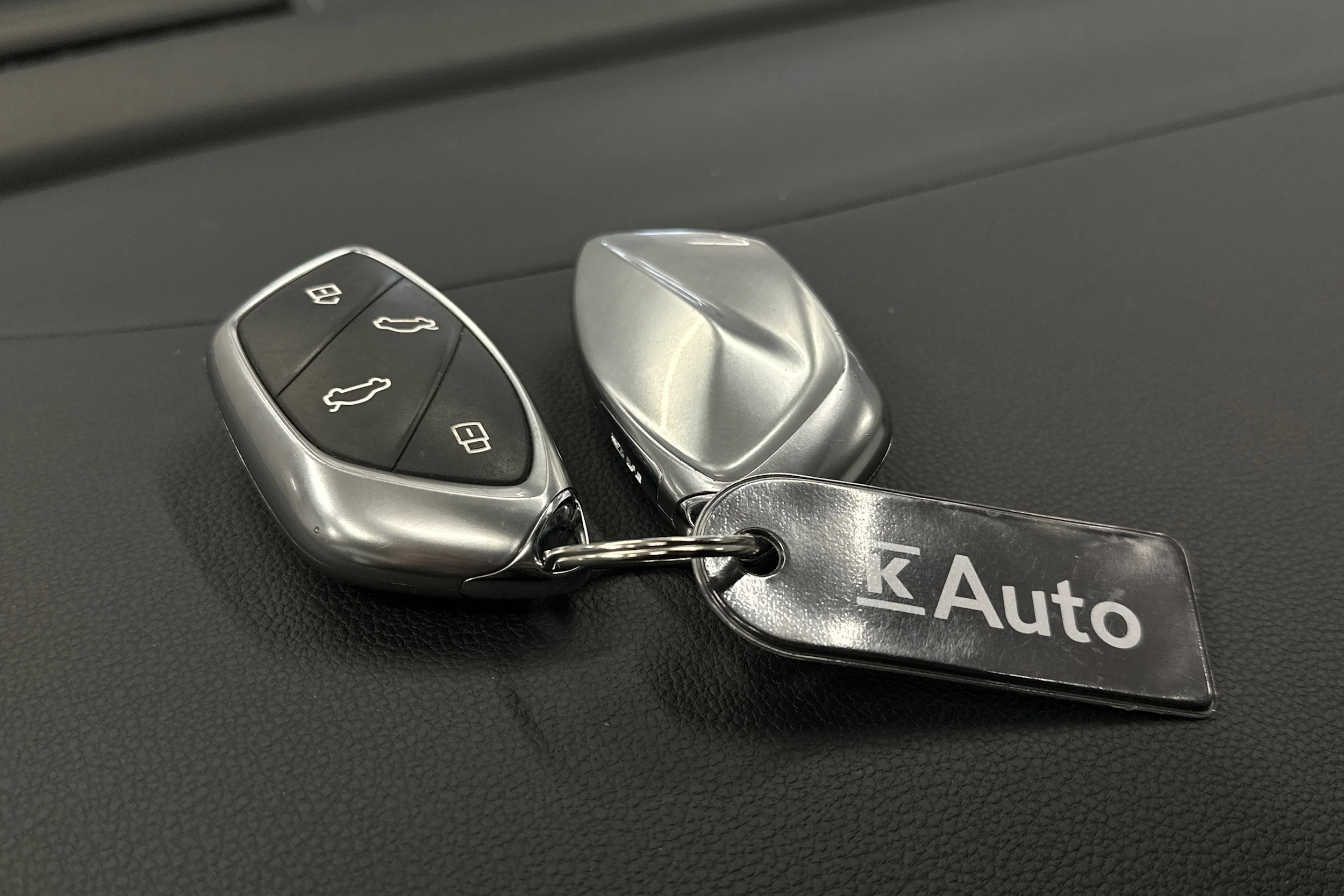 sininen MG Marvel R 2022 kuva 29.