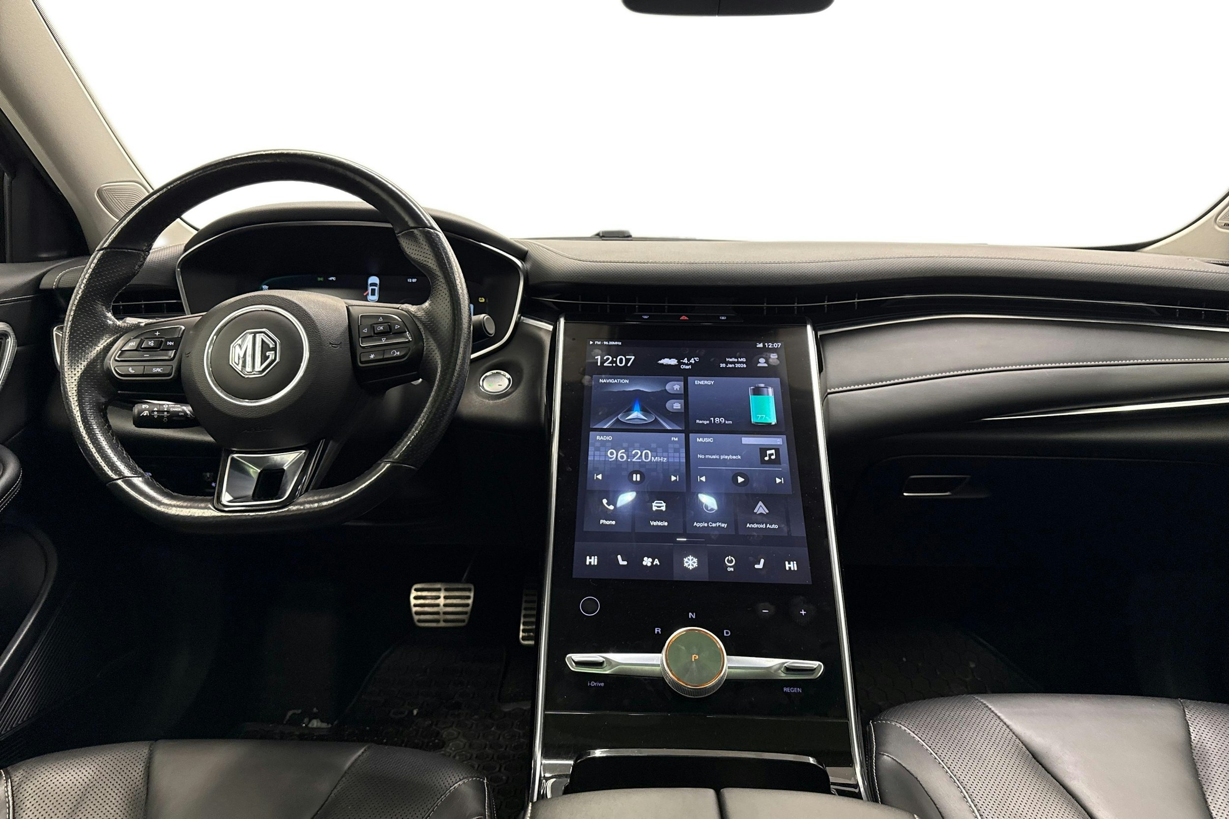 harmaa MG Marvel R 2023 kuva 9.