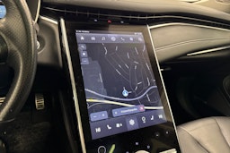 harmaa MG Marvel R 2023 kuva 20.