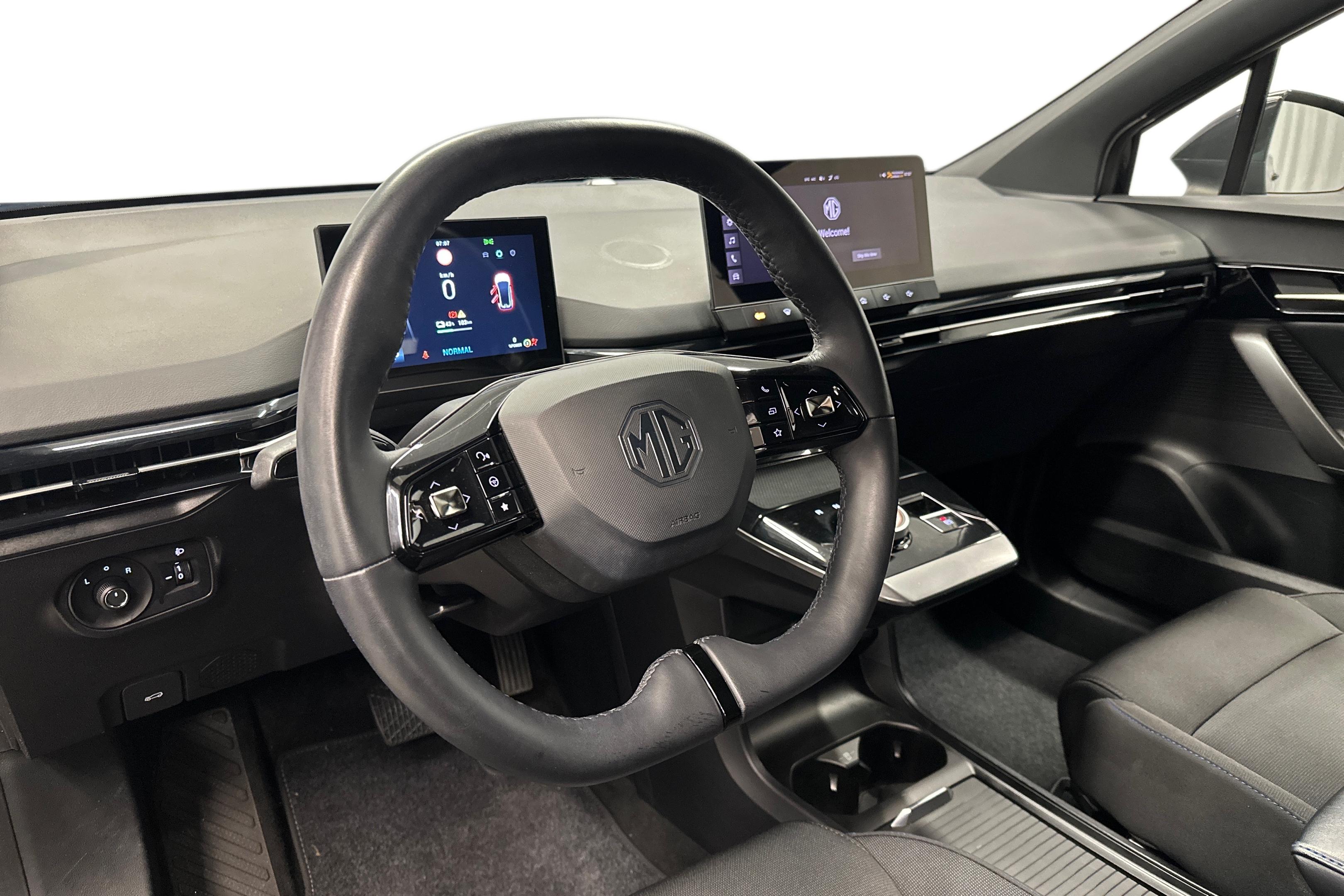 MG MG4 Standard 2023, kuva 6/31