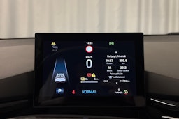 valkoinen MG MG4 2023 kuva 15.