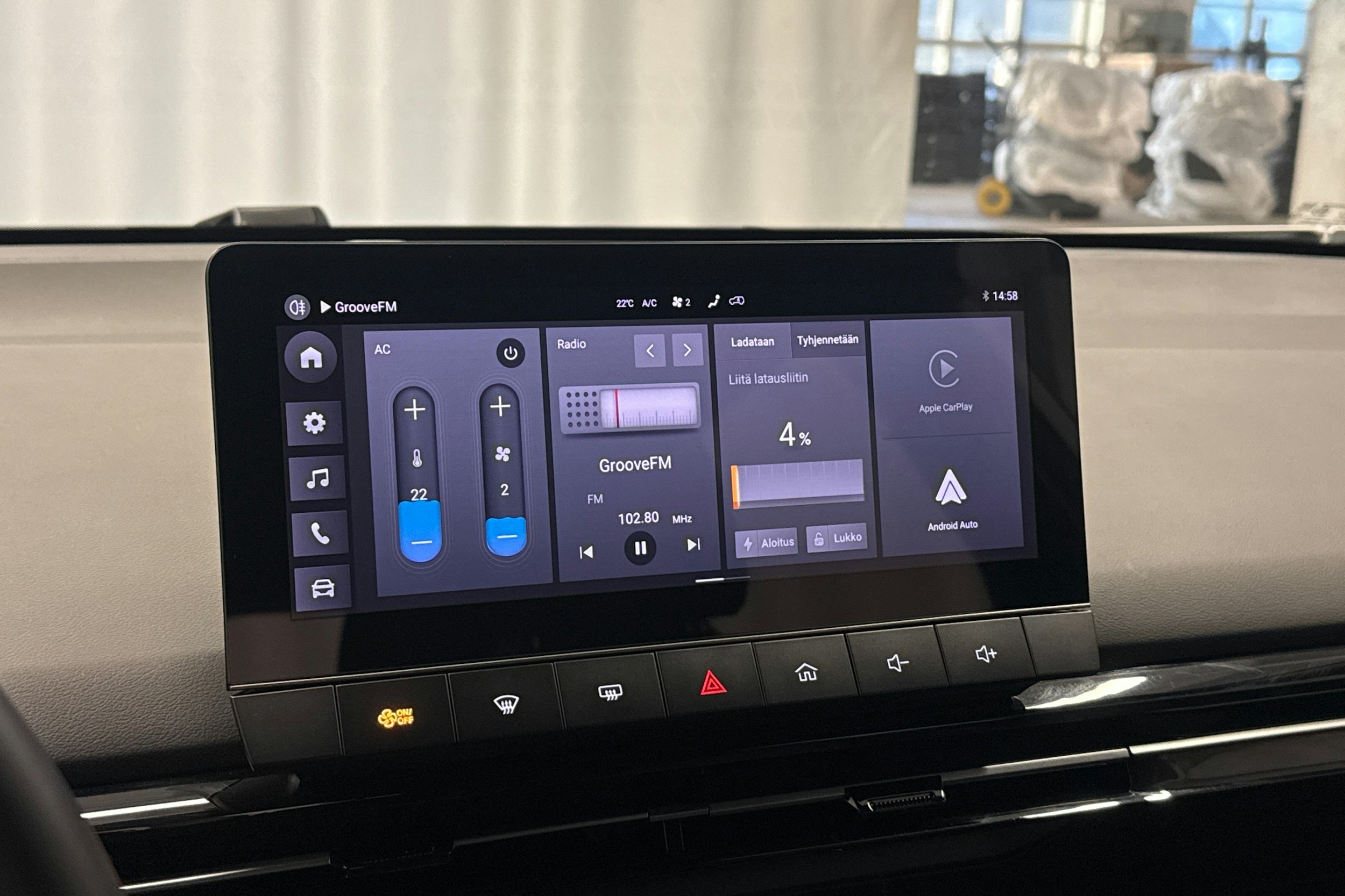 valkoinen MG MG4 2023 kuva 18.