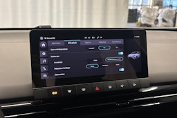 valkoinen MG MG4 2023 kuva 19.