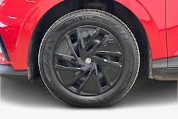 punainen MG MG4 2023 kuva 11.