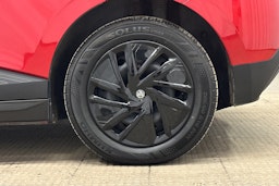 punainen MG MG4 2023 kuva 13.