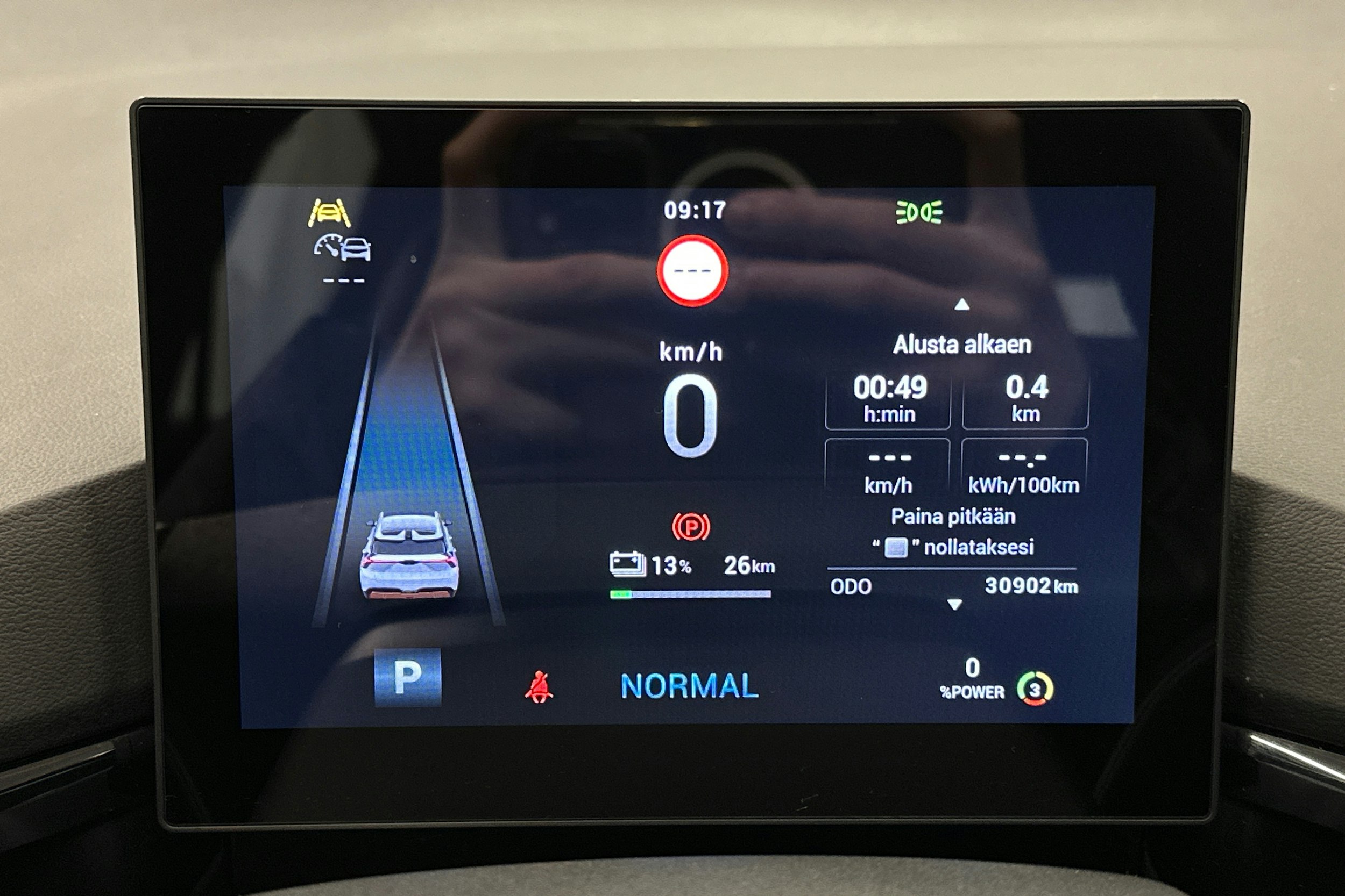 punainen MG MG4 2023 kuva 19.
