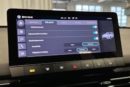 punainen MG MG4 2023 kuva 22.