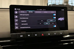 harmaa MG MG4 2023 kuva 21.