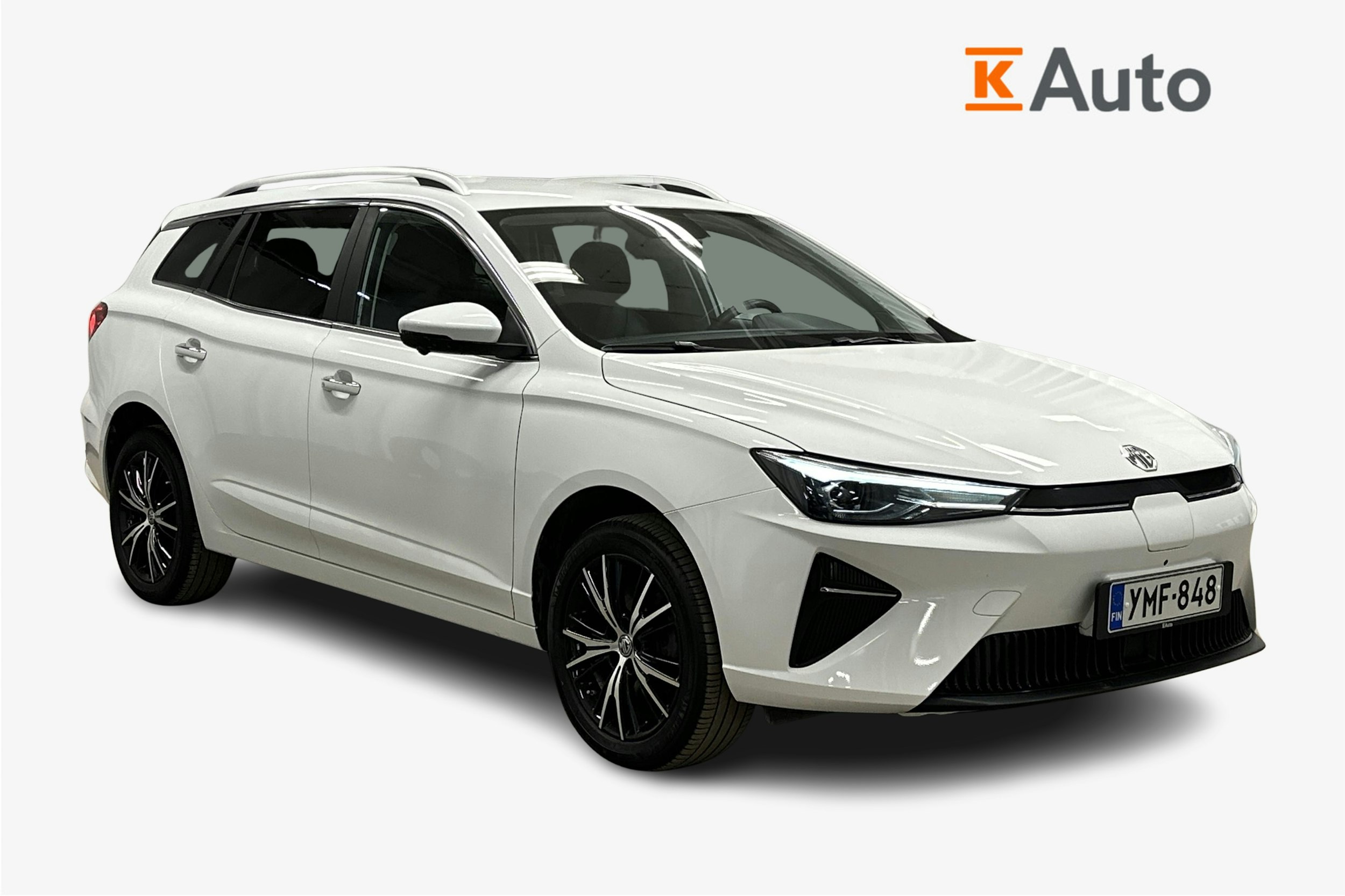 valkoinen MG MG5 2022 kuva 1.