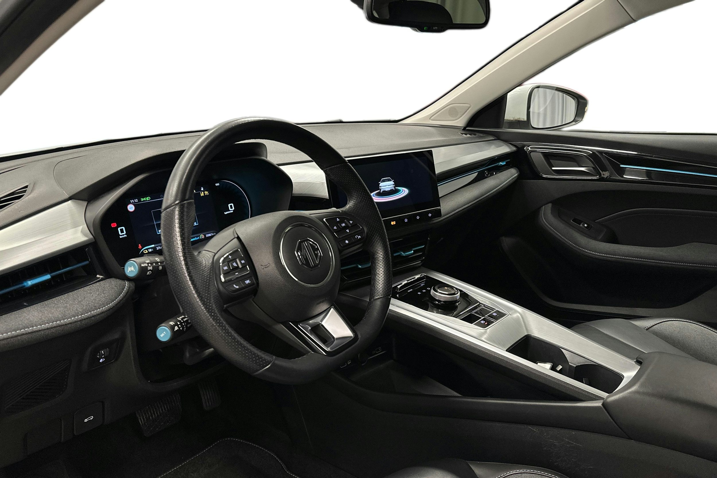 valkoinen MG MG5 2022 kuva 6.