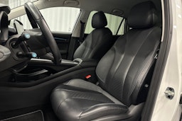 valkoinen MG MG5 2022 kuva 12.