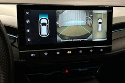 valkoinen MG MG5 2022 kuva 27.