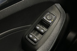 valkoinen MG MG5 2022 kuva 29.