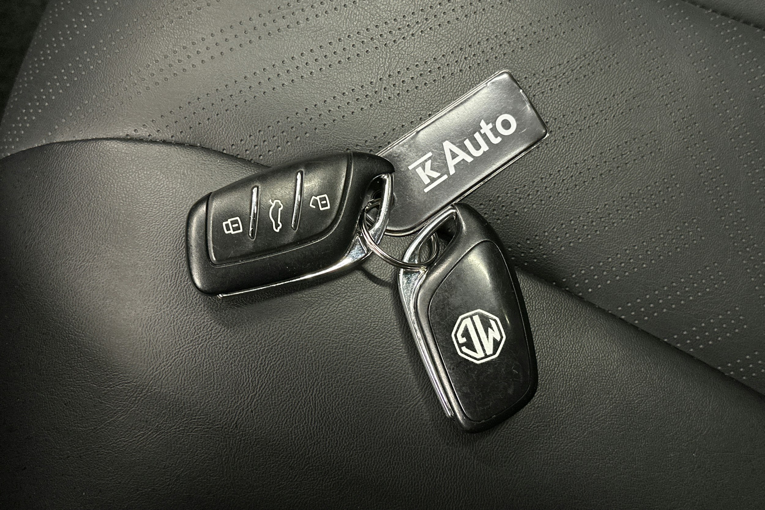 valkoinen MG MG5 2022 kuva 30.